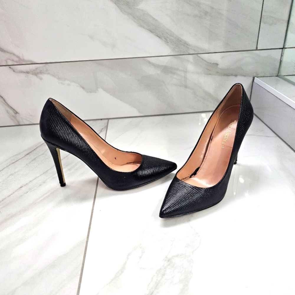 Pointed toe pumps